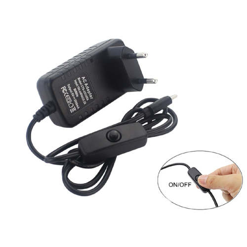 Pinto Elettronica  132.044.3658 - ALIMENTATORE 5 VOLT 3 AMP USBC CON  INTERRUTTORE